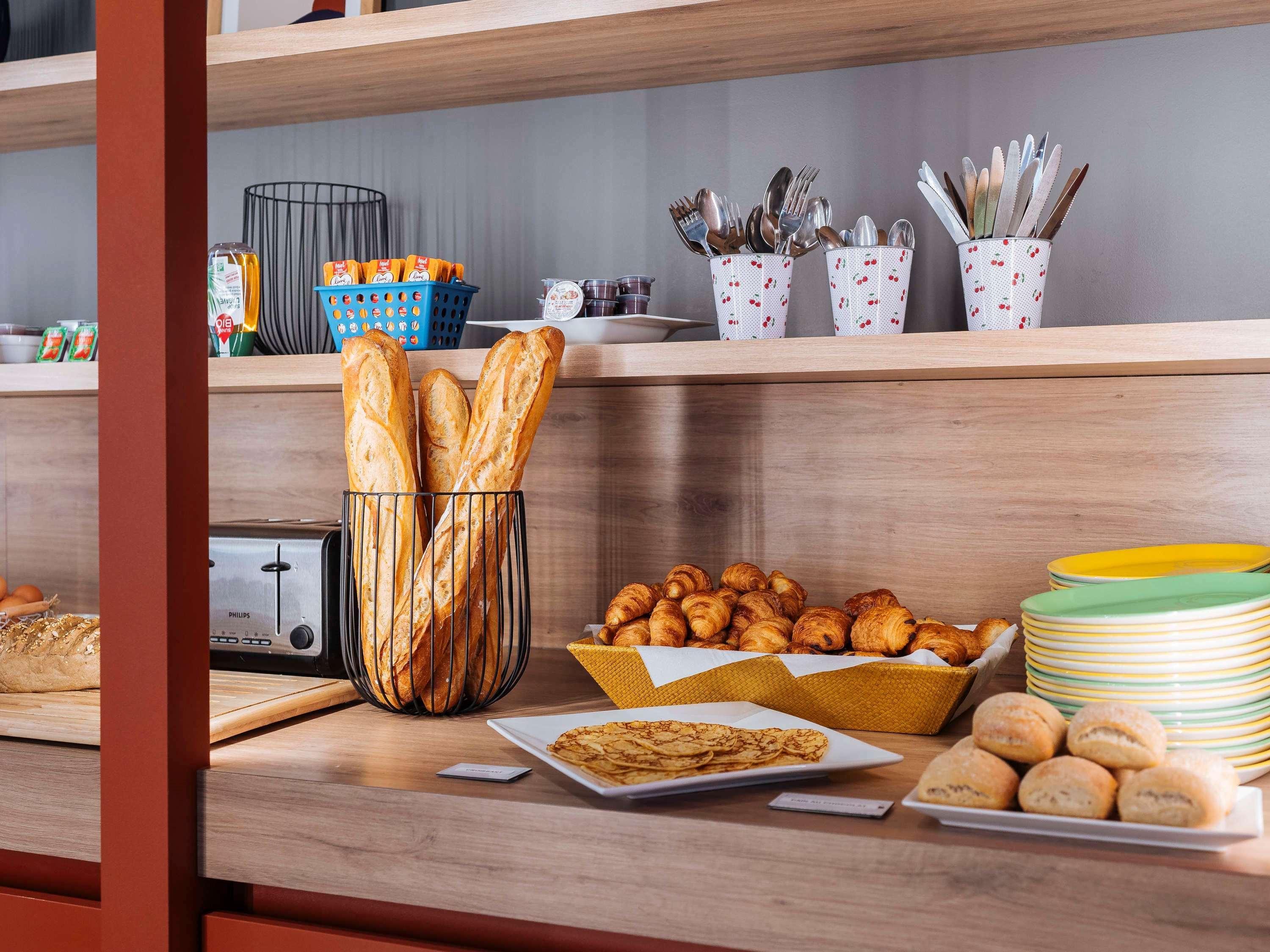 Отель Ibis Styles Le Mans Gare Sud Экстерьер фото