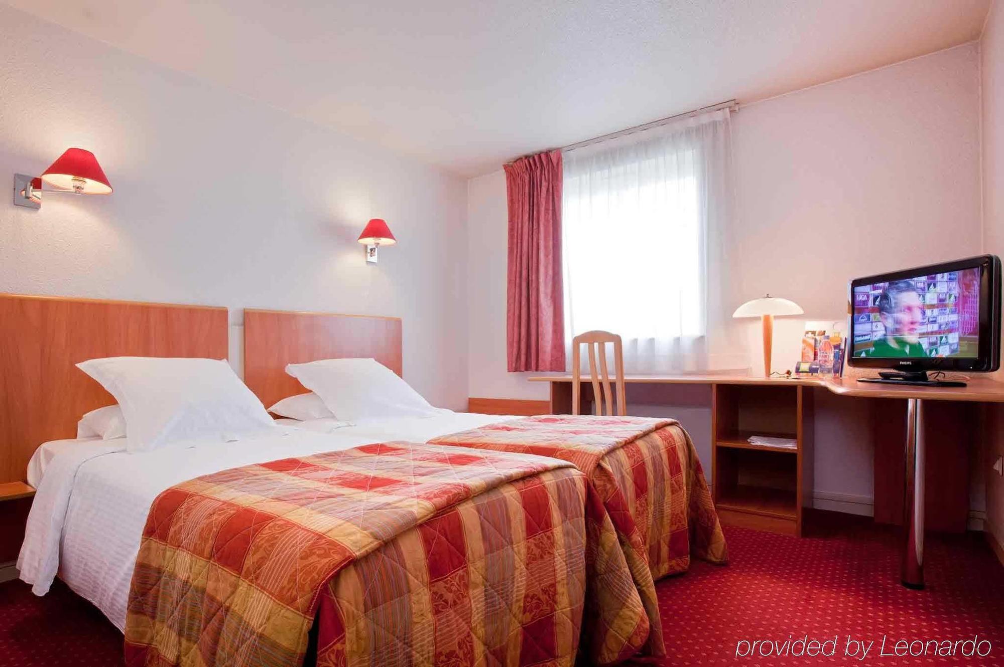 Отель Ibis Styles Le Mans Gare Sud Экстерьер фото